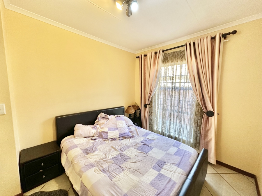 3 Bedroom Property for Sale in Monavoni Gauteng