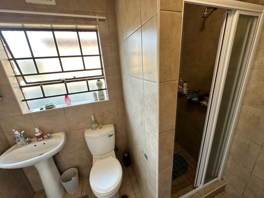 3 Bedroom Property for Sale in Thatch Hill Estate Gauteng