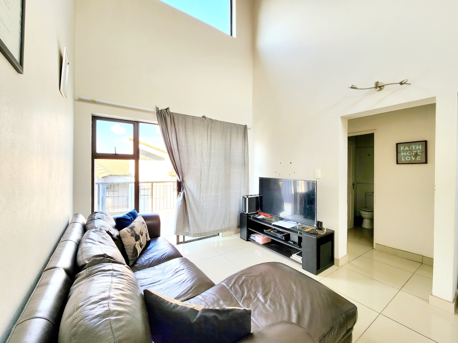 2 Bedroom Property for Sale in Honeydew Gauteng