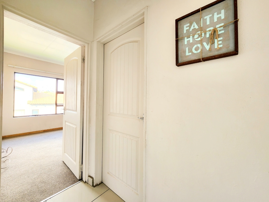 2 Bedroom Property for Sale in Honeydew Gauteng