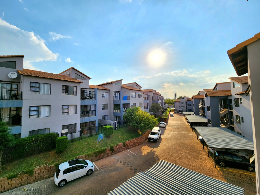 2 Bedroom Property for Sale in Honeydew Gauteng