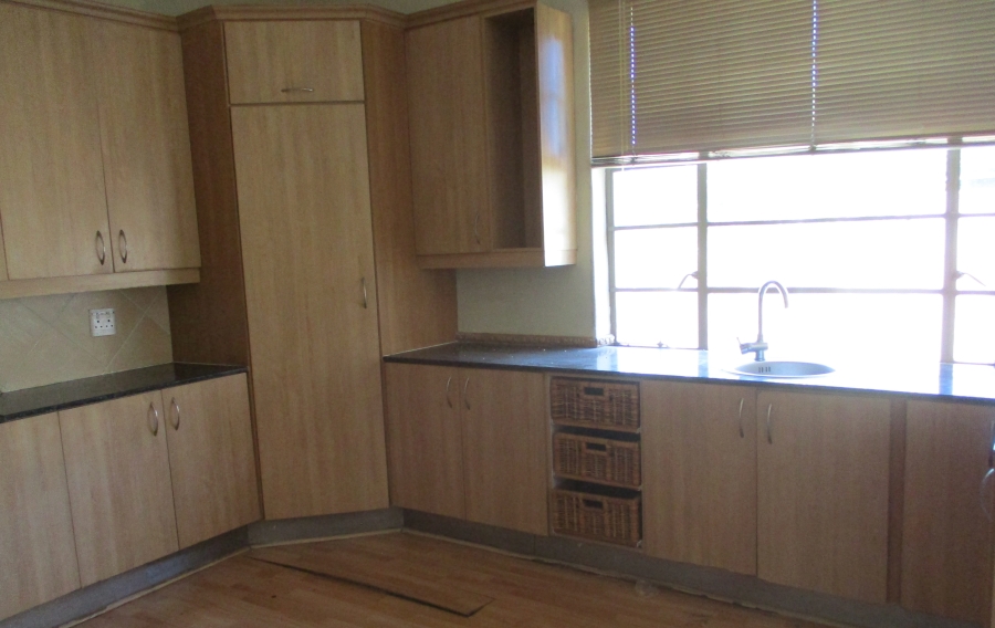 3 Bedroom Property for Sale in Discovery Gauteng