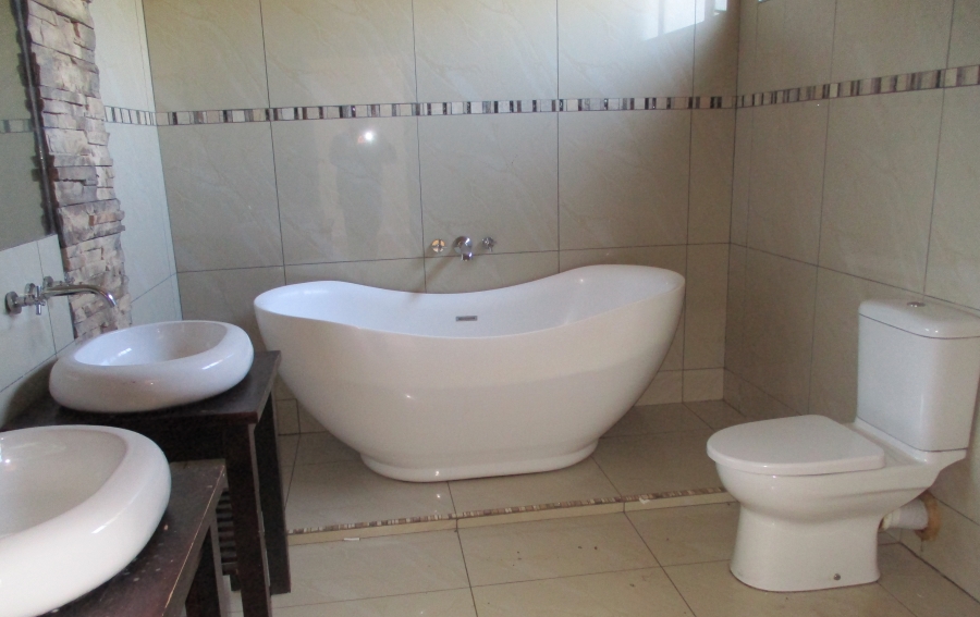 3 Bedroom Property for Sale in Discovery Gauteng