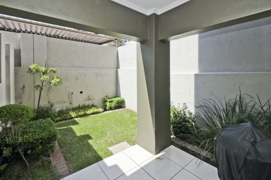 1 Bedroom Property for Sale in Sunninghill Gauteng