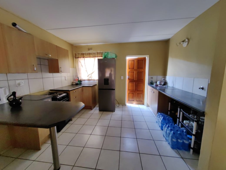 3 Bedroom Property for Sale in Crystal Park Gauteng