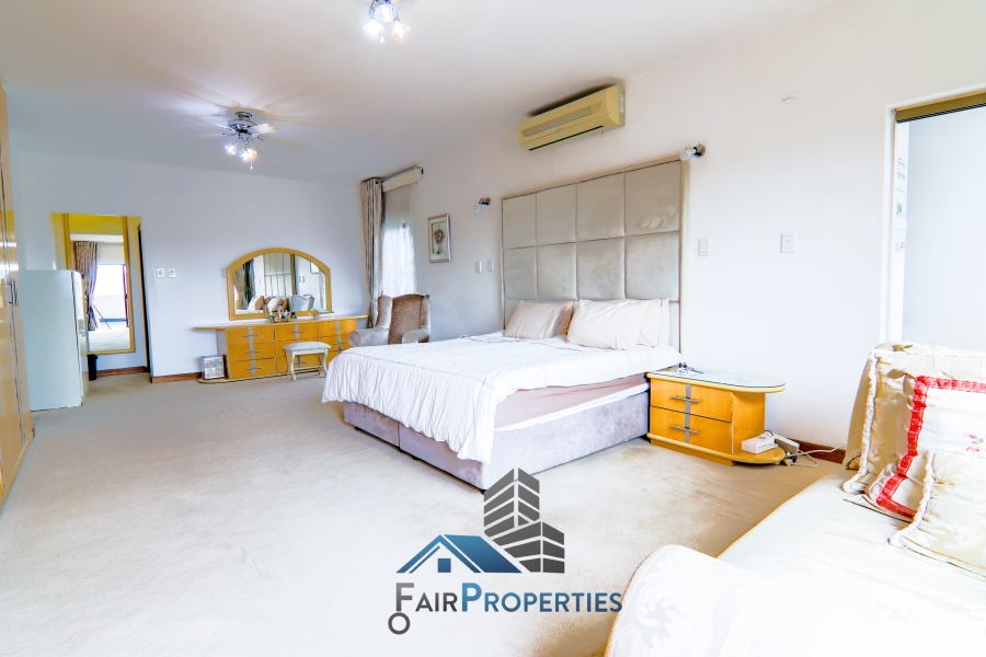 5 Bedroom Property for Sale in Laudium Gauteng