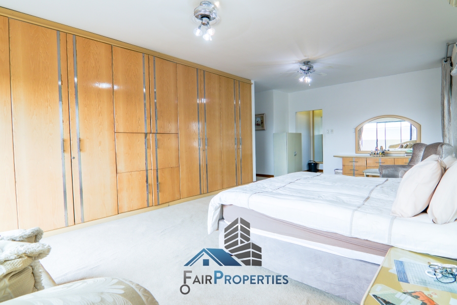 5 Bedroom Property for Sale in Laudium Gauteng