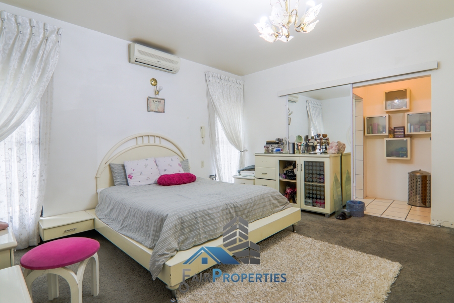 5 Bedroom Property for Sale in Laudium Gauteng