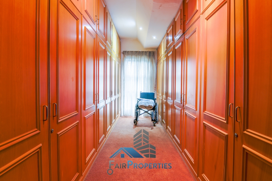 5 Bedroom Property for Sale in Laudium Gauteng