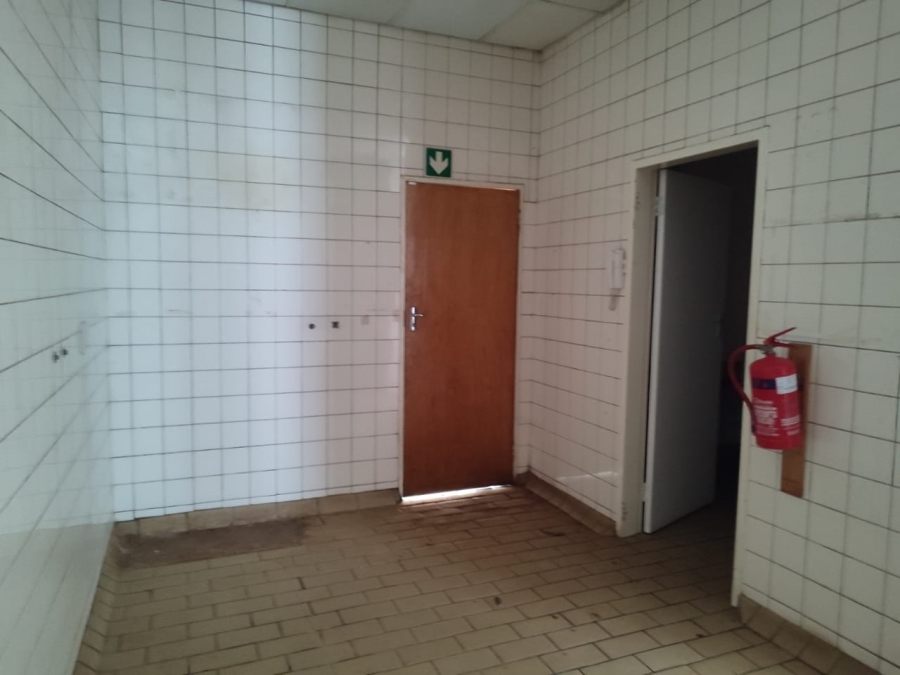 To Let Commercial Property for Rent in Waterkloof Ridge Gauteng
