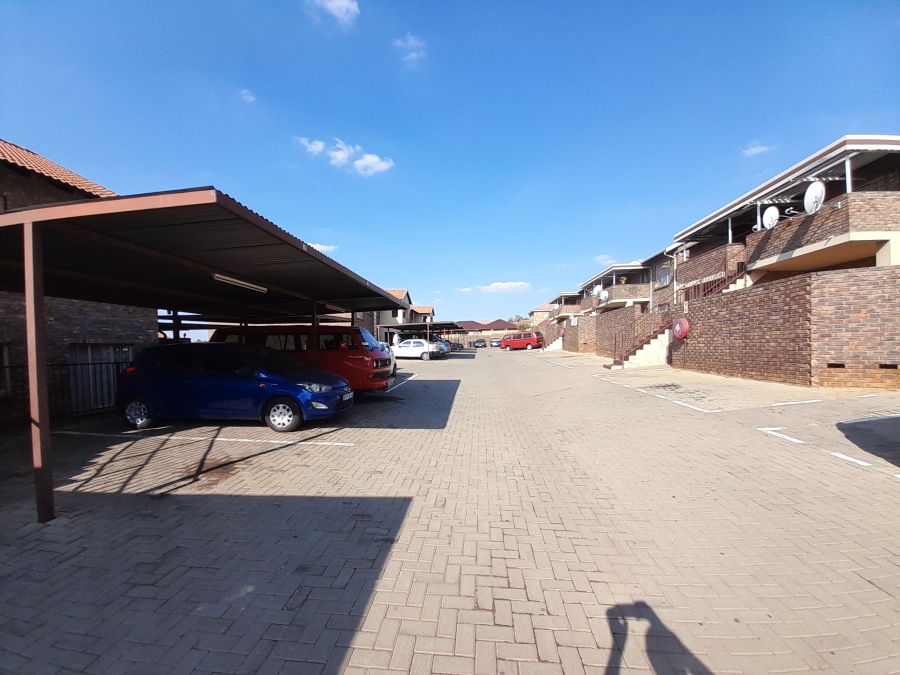 2 Bedroom Property for Sale in Philip Nel Park Gauteng