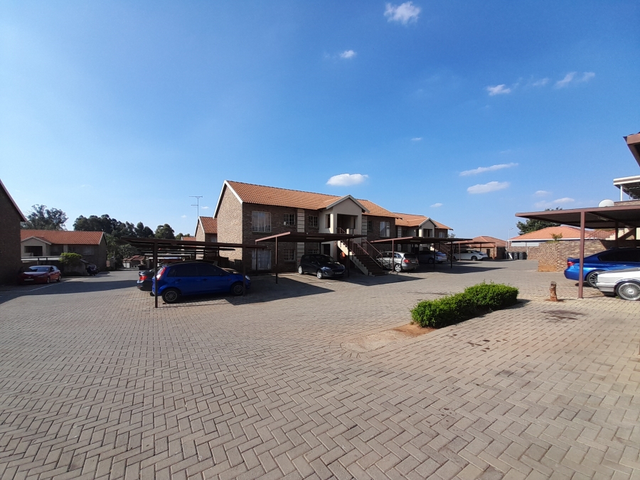 2 Bedroom Property for Sale in Philip Nel Park Gauteng