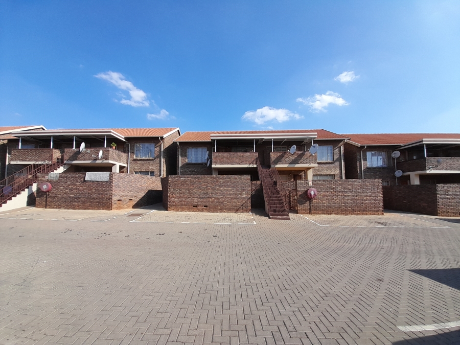 2 Bedroom Property for Sale in Philip Nel Park Gauteng
