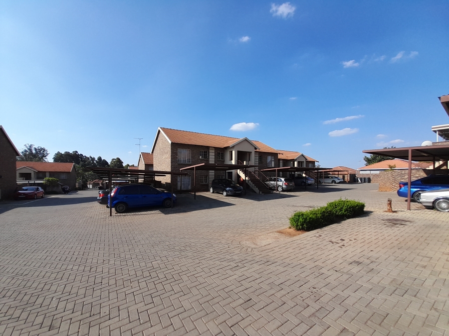 2 Bedroom Property for Sale in Philip Nel Park Gauteng