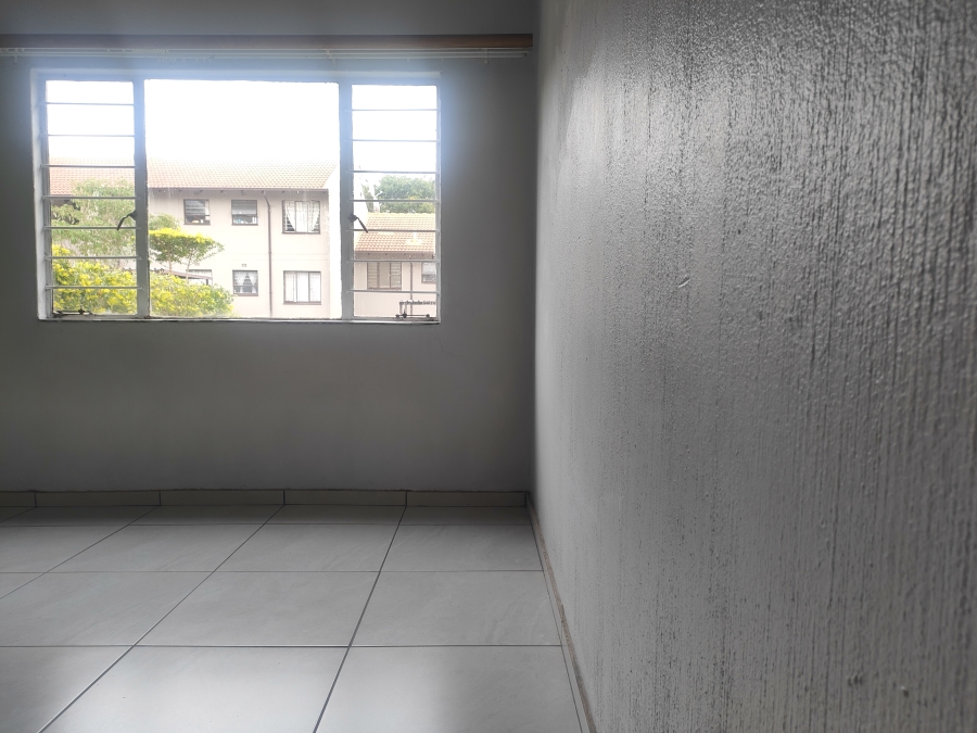 2 Bedroom Property for Sale in La Montagne Gauteng