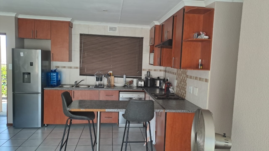 3 Bedroom Property for Sale in Country View Gauteng