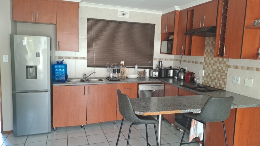 3 Bedroom Property for Sale in Country View Gauteng