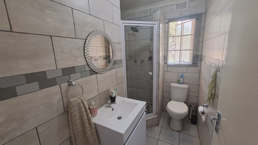 3 Bedroom Property for Sale in Country View Gauteng