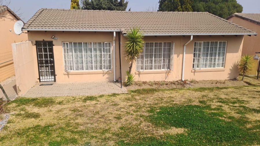 3 Bedroom Property for Sale in Country View Gauteng