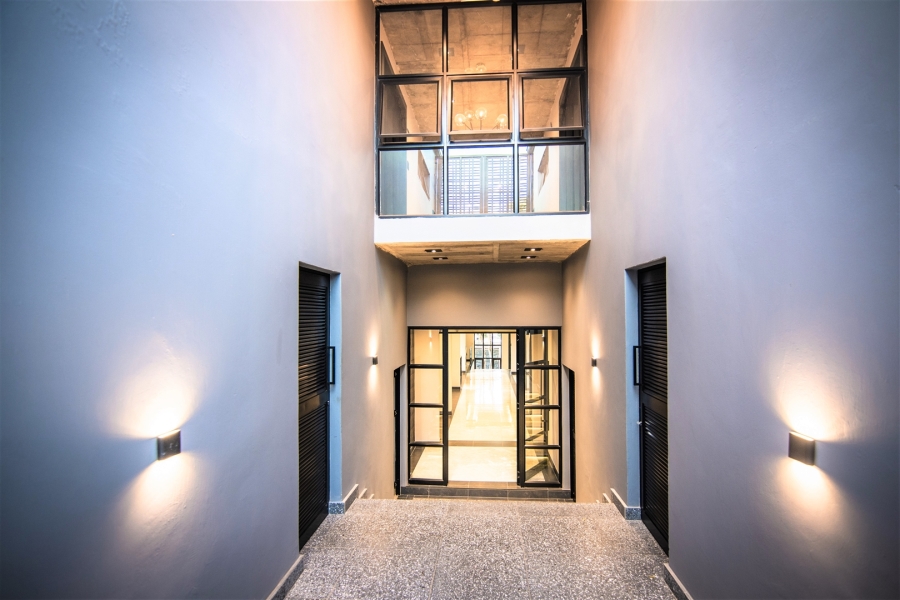 6 Bedroom Property for Sale in Waterkloof Gauteng