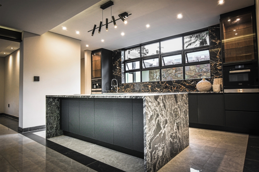 6 Bedroom Property for Sale in Waterkloof Gauteng