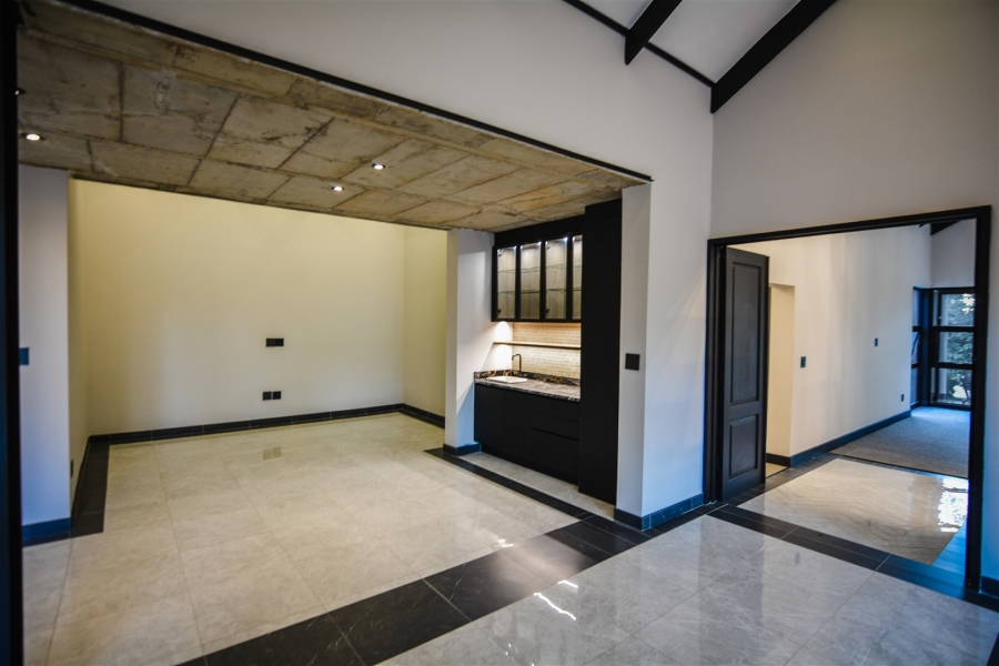 6 Bedroom Property for Sale in Waterkloof Gauteng