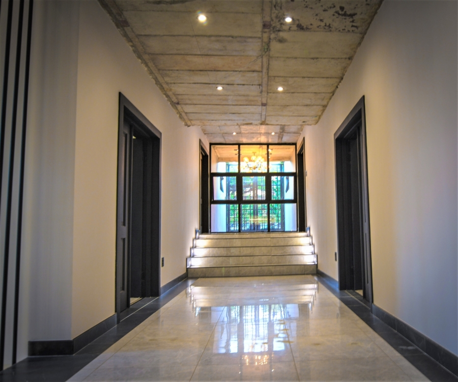 6 Bedroom Property for Sale in Waterkloof Gauteng