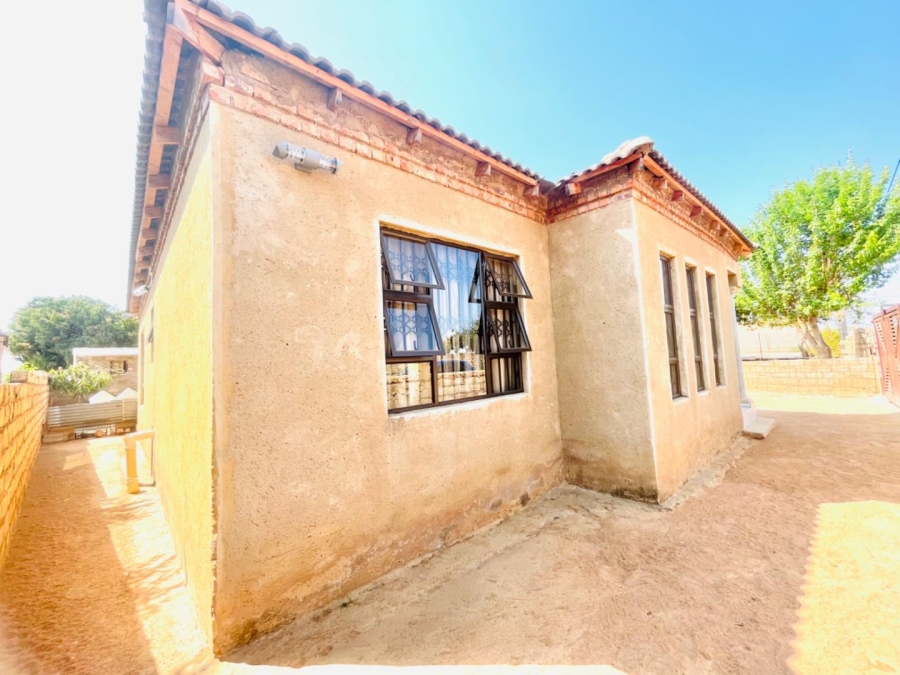 3 Bedroom Property for Sale in Soshanguve KK Gauteng