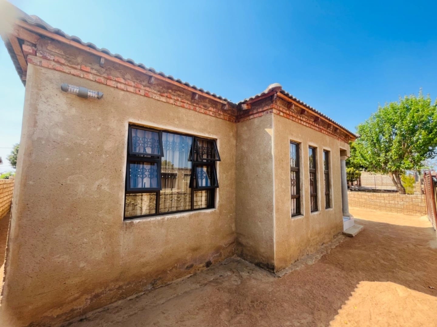 3 Bedroom Property for Sale in Soshanguve KK Gauteng