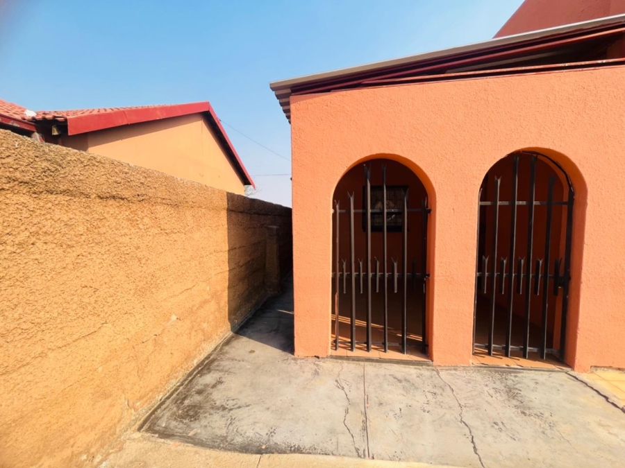 3 Bedroom Property for Sale in Lebanon Gauteng