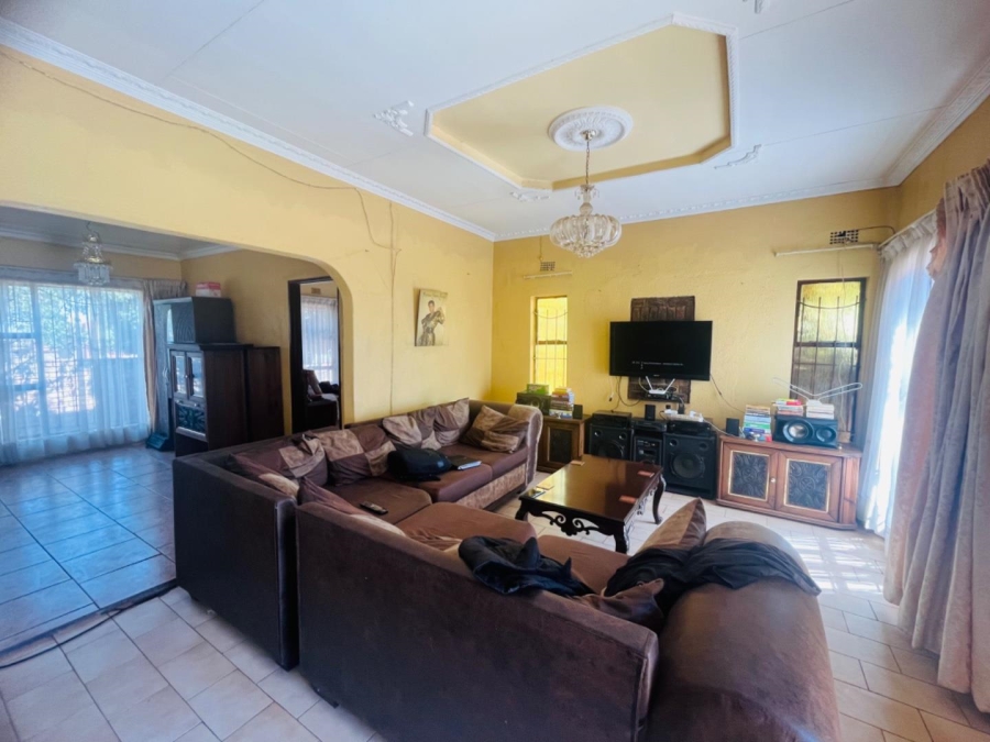 2 Bedroom Property for Sale in Soshanguve AA Gauteng