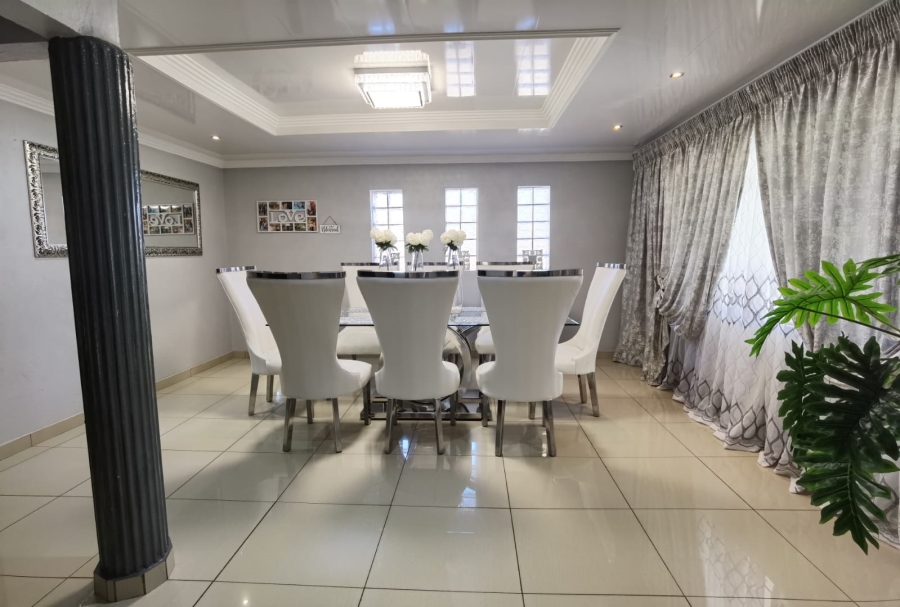 4 Bedroom Property for Sale in Dal Fouche Gauteng