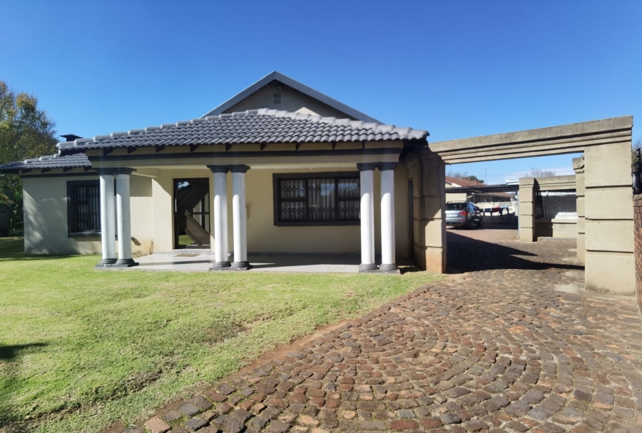 4 Bedroom Property for Sale in Dal Fouche Gauteng
