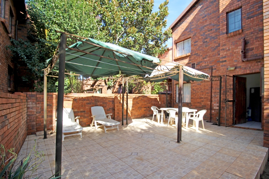 4 Bedroom Property for Sale in Weltevreden Park Gauteng