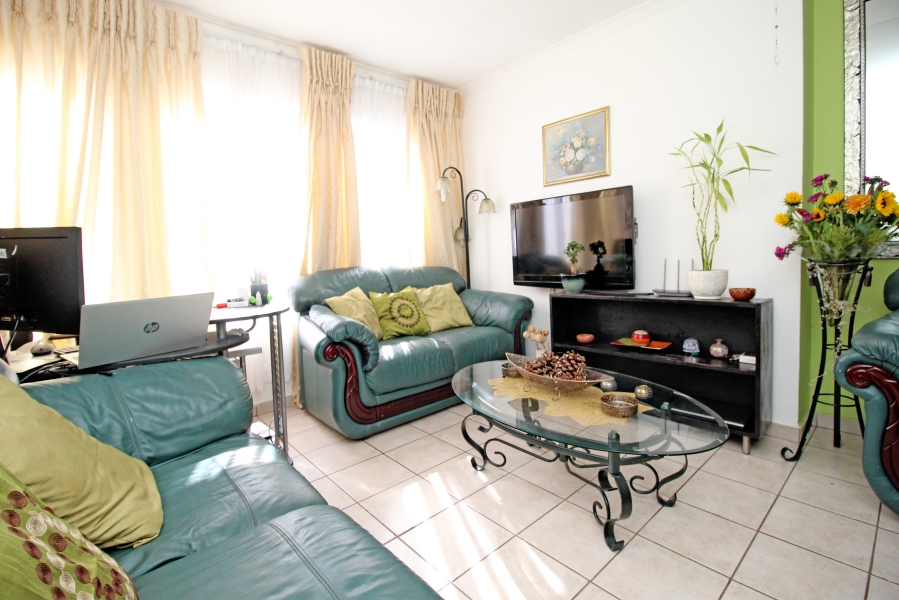 4 Bedroom Property for Sale in Weltevreden Park Gauteng