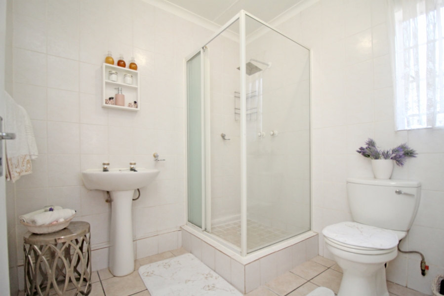 4 Bedroom Property for Sale in Weltevreden Park Gauteng