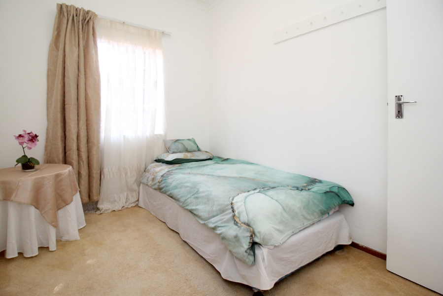 4 Bedroom Property for Sale in Weltevreden Park Gauteng