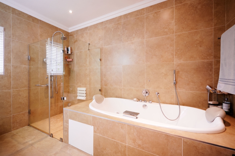 3 Bedroom Property for Sale in Waterfall Valley Mature Lifestyle Estate Gauteng