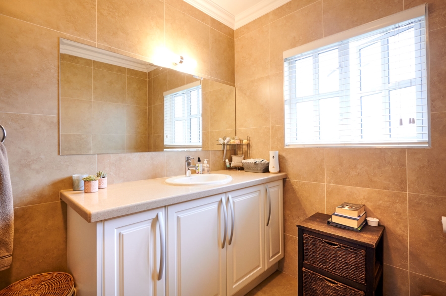 3 Bedroom Property for Sale in Waterfall Valley Mature Lifestyle Estate Gauteng