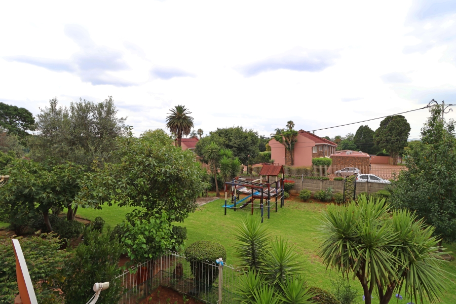 2 Bedroom Property for Sale in Kew Gauteng