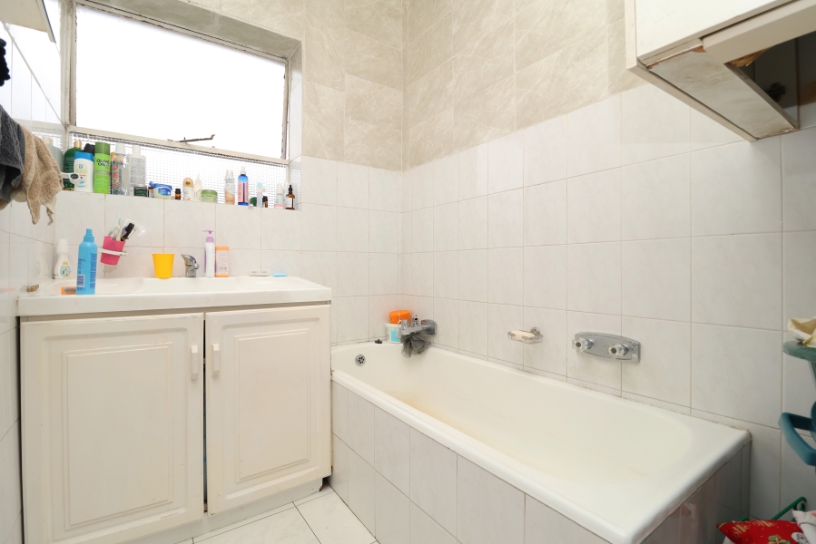 2 Bedroom Property for Sale in Kew Gauteng