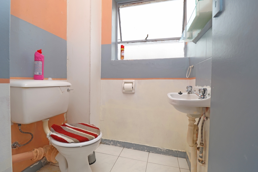 2 Bedroom Property for Sale in Kew Gauteng