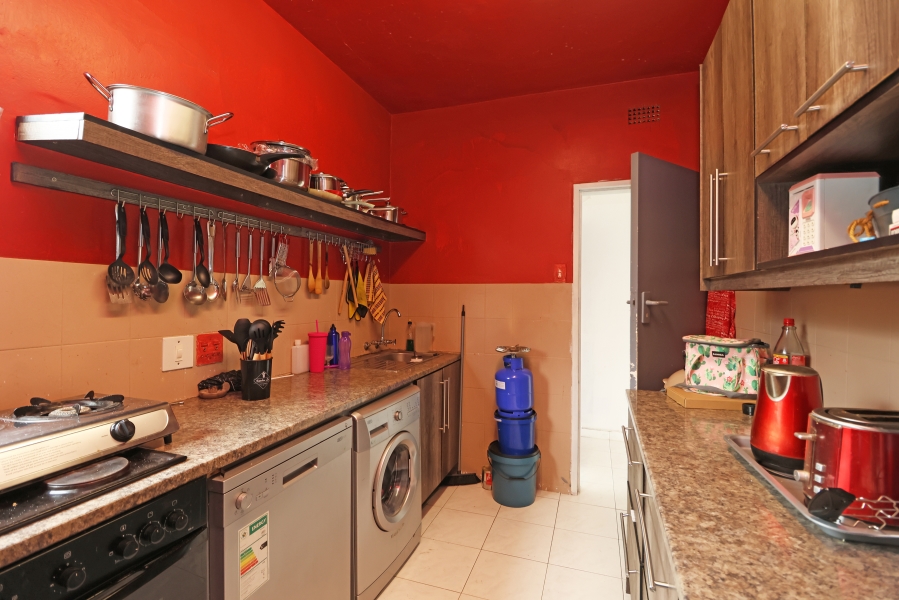 2 Bedroom Property for Sale in Kew Gauteng