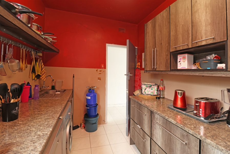 2 Bedroom Property for Sale in Kew Gauteng