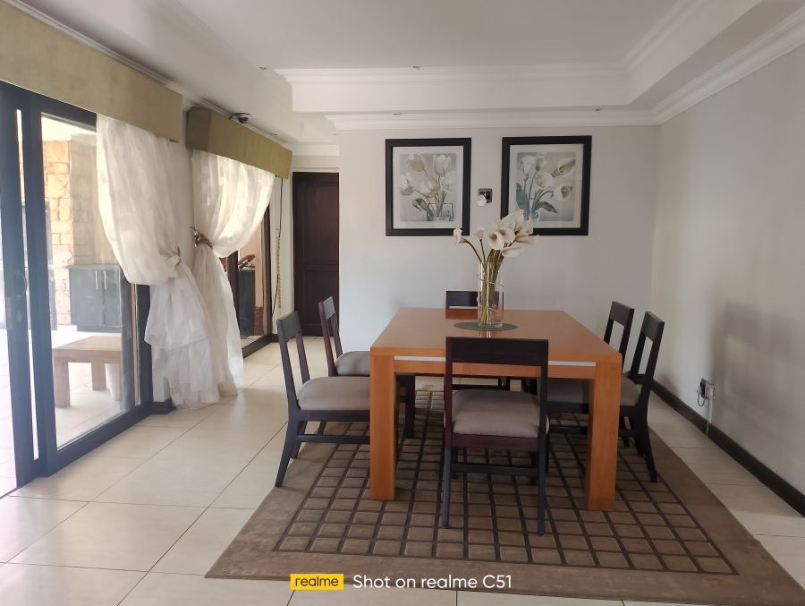5 Bedroom Property for Sale in Helderwyk Gauteng