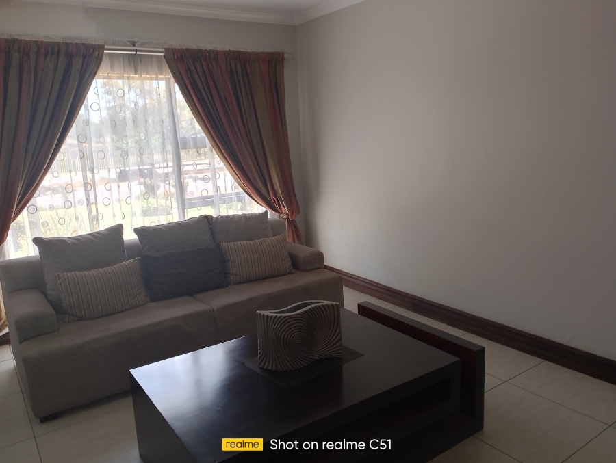 5 Bedroom Property for Sale in Helderwyk Gauteng