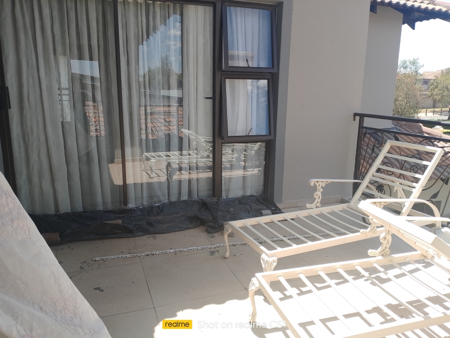 5 Bedroom Property for Sale in Helderwyk Gauteng