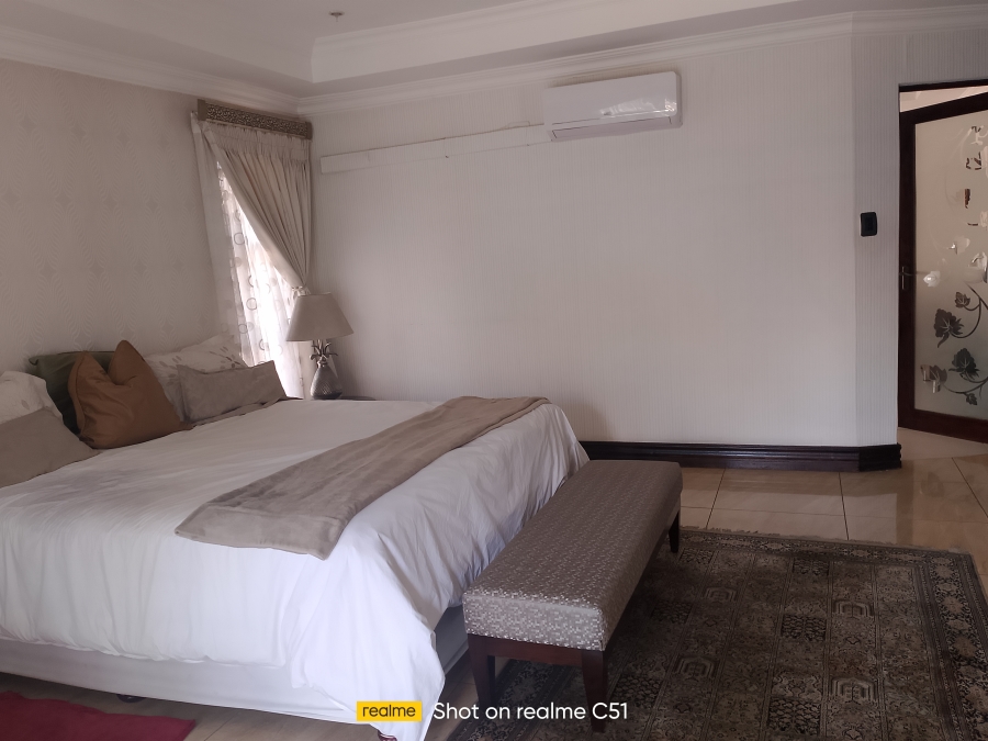 5 Bedroom Property for Sale in Helderwyk Gauteng