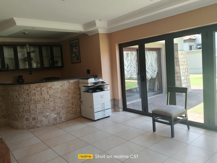 5 Bedroom Property for Sale in Helderwyk Gauteng
