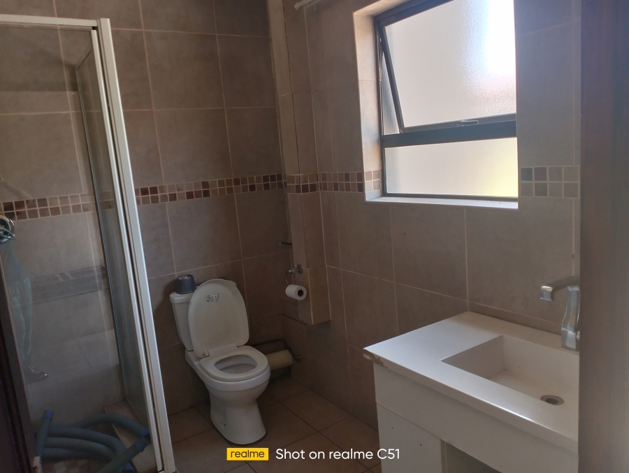 5 Bedroom Property for Sale in Helderwyk Gauteng